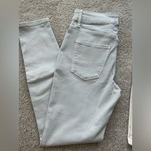 White House Black Market neutral color skinny ankle jean